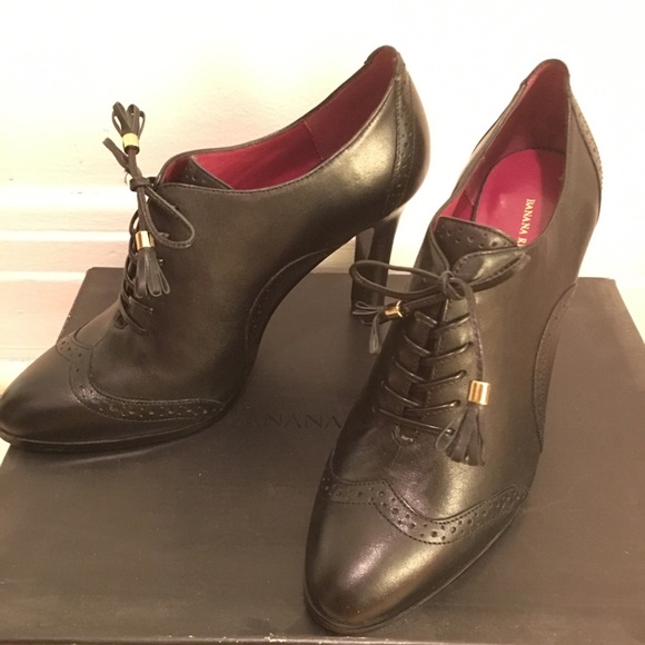 Preowned Banana Republic leather Oxford booties - Picture 5 of 8